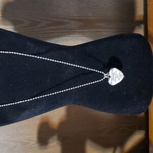 🎄5/$30🎄 11" Silver Chain Sisters